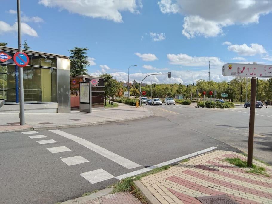 Habitaciones Individuales En Apartamento Madryt Zewnętrze zdjęcie