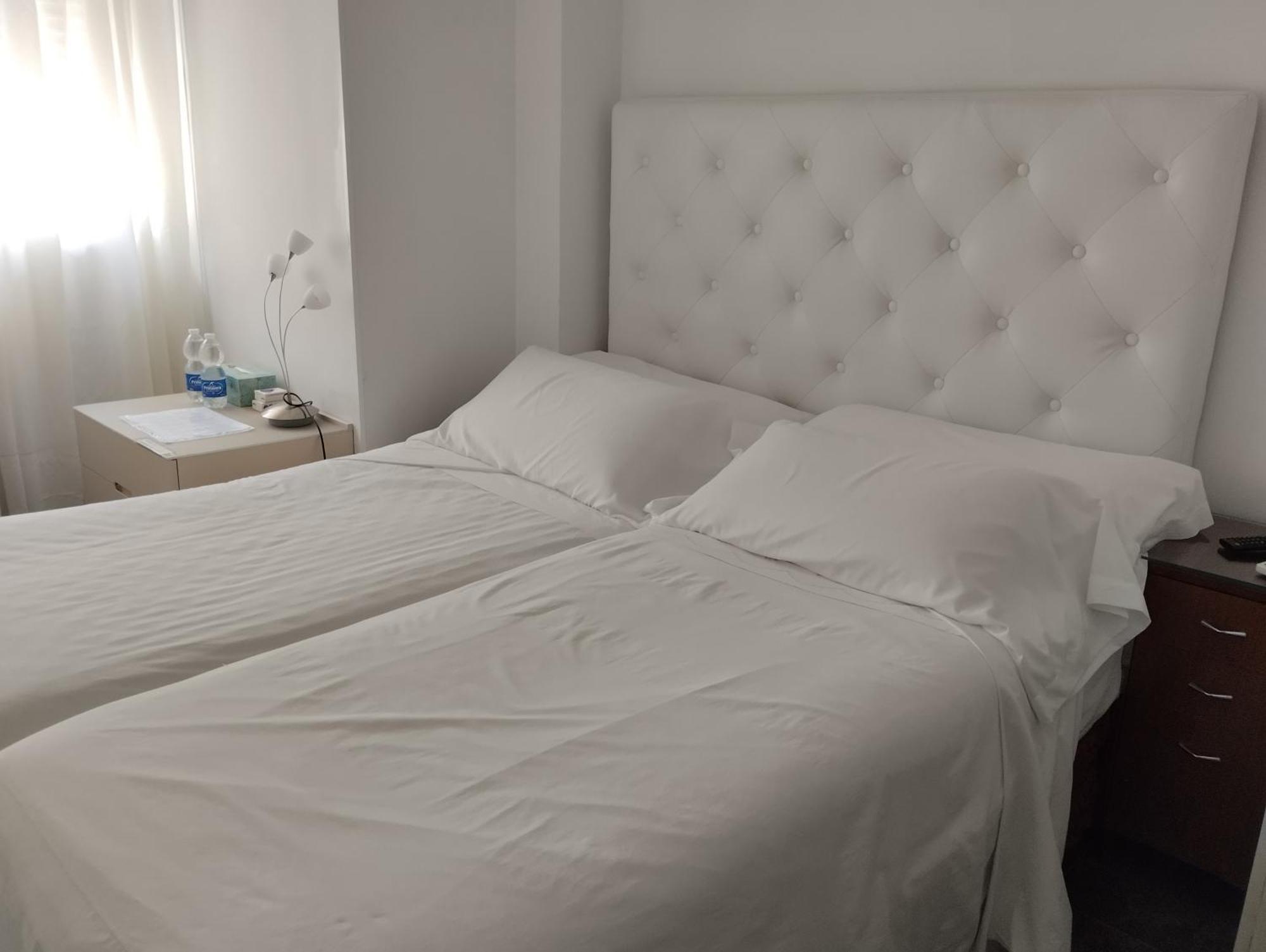 Habitaciones Individuales En Apartamento Madryt Zewnętrze zdjęcie